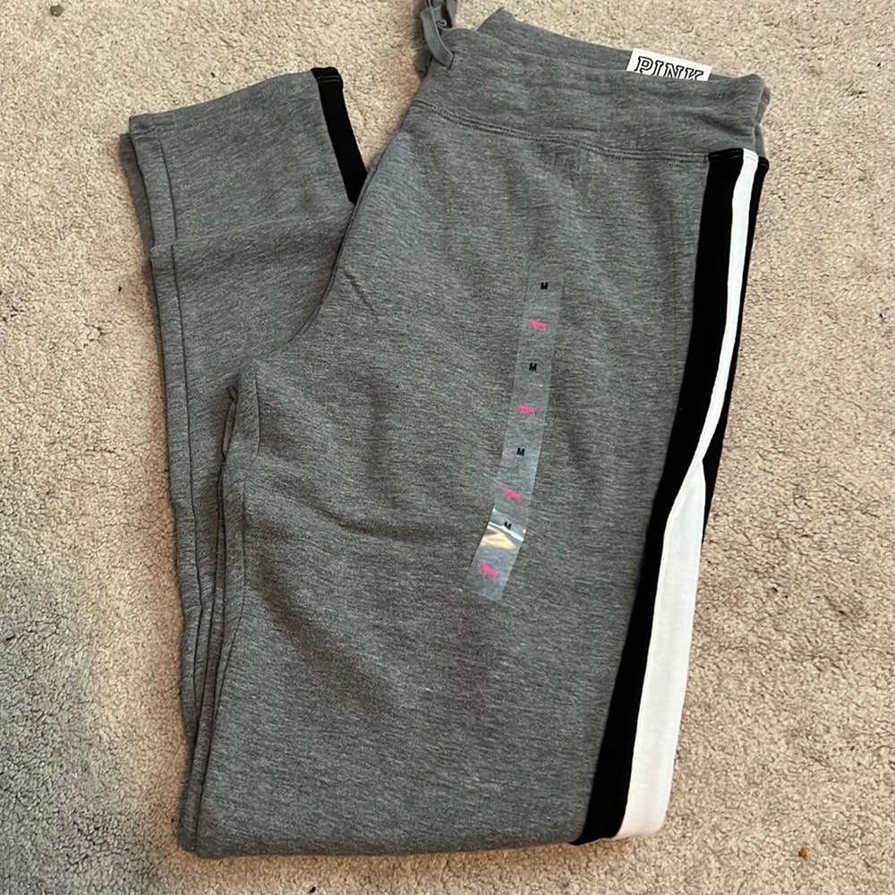Light sweatpants